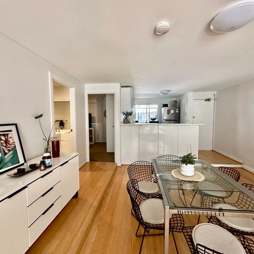 Woolloomooloo - Photo 1