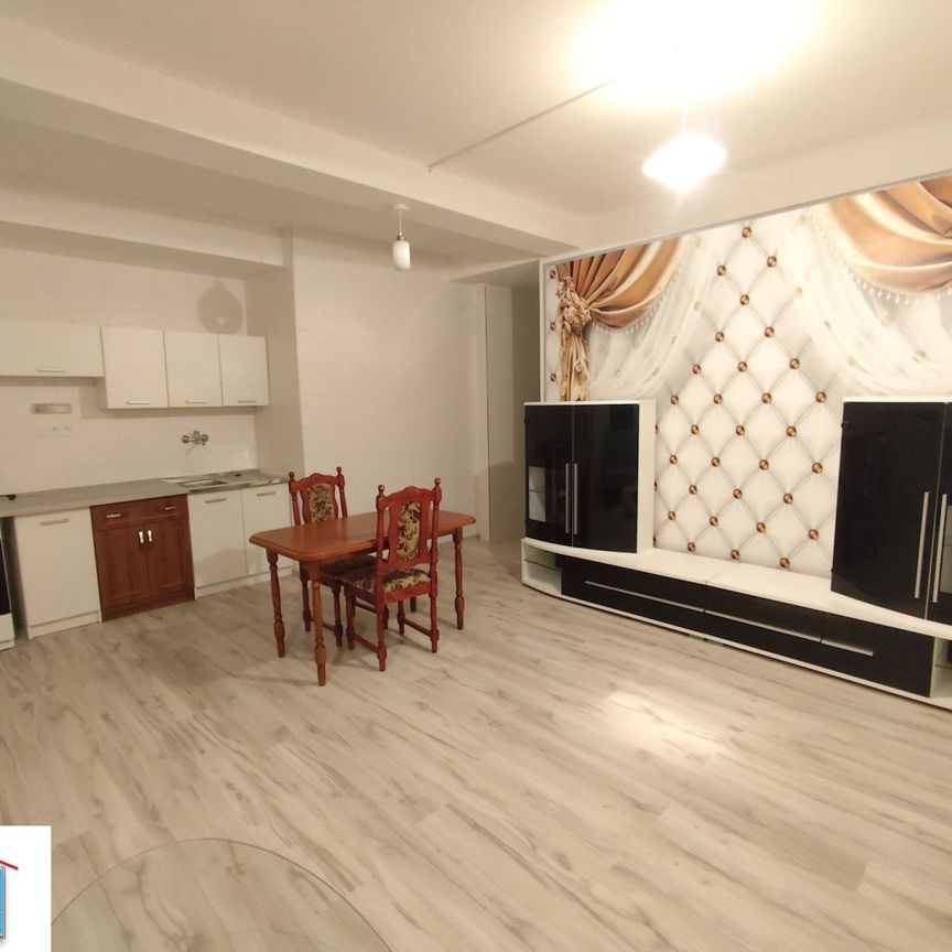 2 izbový byt na prenájom 55m2, Nové Zámky - Photo 1