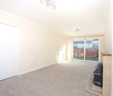 2 bedroom semi-detached house to rent - Photo 2