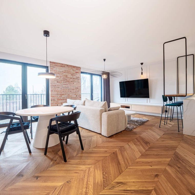 Komfortowy Apartament z Tarasem na dachu - Photo 1