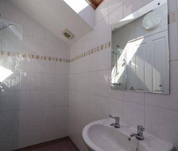 2 bedroom end of terrace house to rent - Photo 4