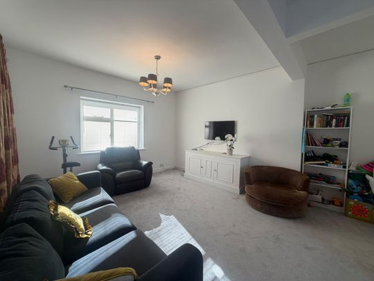 4 bedroom house to rent - Photo 1