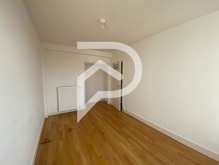 À BOURGES À louer Appartement 3 pièces 58.7 m2 Loyer 665,00 €/mois charges comprises * - Photo 2