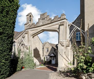 A 2 Bedroom House in Prestbury Manor GL52 3NQ - Photo 5