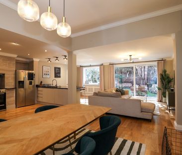 5 Bed Detached House, Flanders Road, W4 - Photo 3