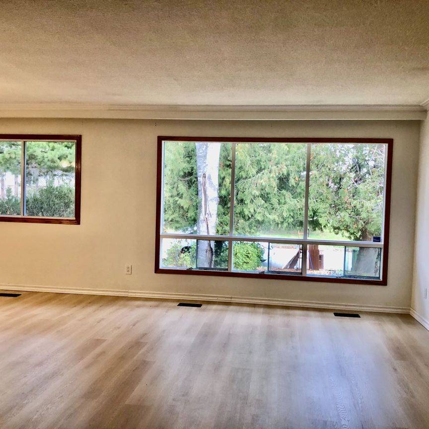 For Lease - 42 Scarboro Avenue, Toronto, Ontario - Photo 1