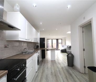 Whitehorse Lane, London, SE25 6UX - Photo 6