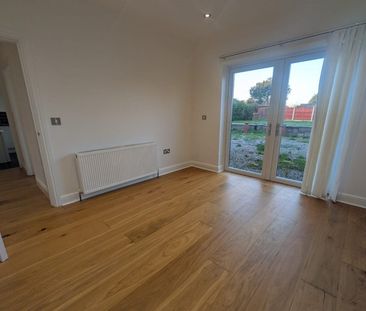 Marlborough Road, Beeston, NG9 2HN - Photo 2