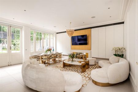 7 bedroom detached house to rent - Photo 3