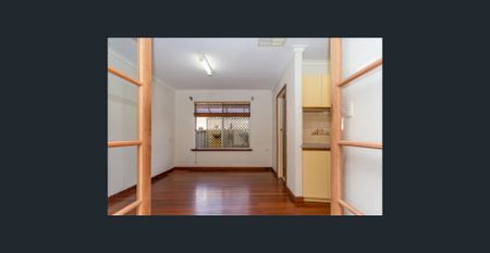 Spacious Family Home in a Quiet Location - Photo 3