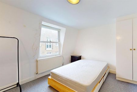 3 bedroom apartment to rent - Photo 2