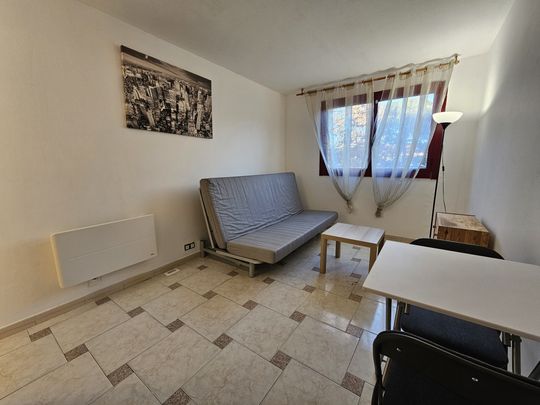 Location Appartement 1 pièce 18m² AIX EN PROVENCE 90ème - Photo 1