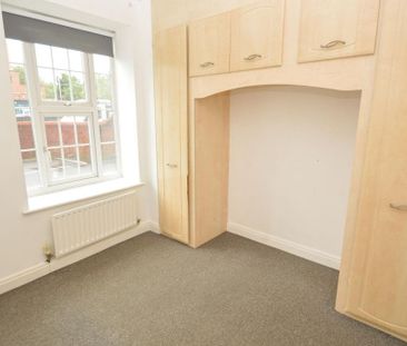 3 bedroom flat to rent - Photo 2