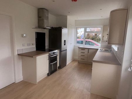 3 bedroom bungalow to rent - Photo 5