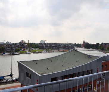 Dachgeschosswohnung mit Hafenblick - Foto 4