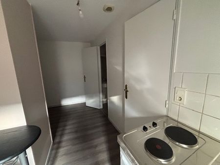 Location Appartement 1 pièce 16m² ANGOULEME 16000 - Photo 3