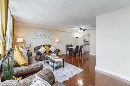 For Lease - 4 Lisa Street Unit# 1207, Brampton, Ontario - Photo 5