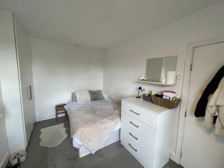 5 bedroom terraced house to rent - Photo 2