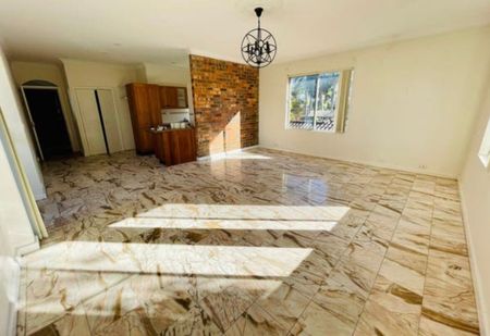 Blakehurst - Photo 5