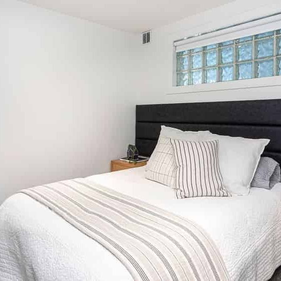 Latimer Square Central City Living! - Photo 1