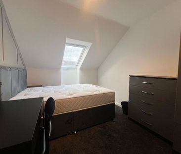 Warton Terrace, Newcastle Upon Tyne - Photo 3