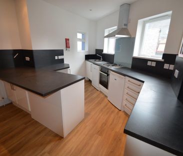 Hill Park Crescent, Plymouth - Photo 1