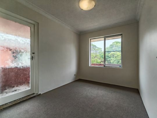 2 Bedroom Unit in the Heart of Campsie - Photo 1
