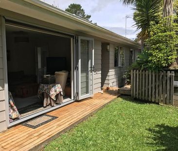 Big family home with space for everyone - Photo 1