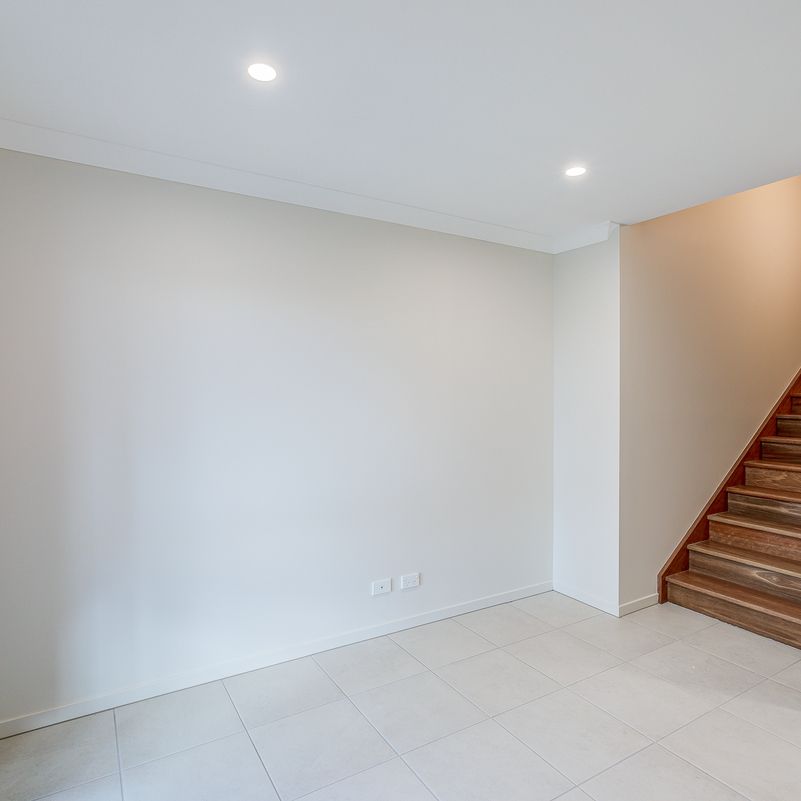 Stylish Family Home in a Peaceful Cul-de-Sac! - Photo 1