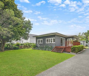 Riverhead Living at Its Best! - Photo 5