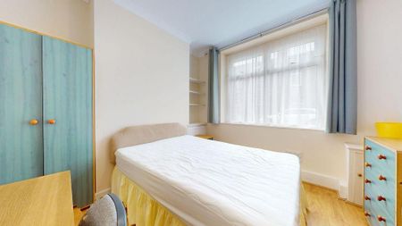 4 bedroom house to rent - Photo 2