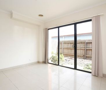 3/137 Anderson Road, Sunshine VIC 3020 - Townhouse For Rent | Domain - Photo 2
