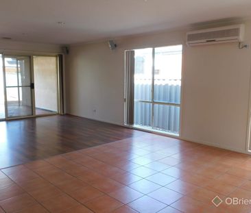 PERFECT LOCATION - REFURBISHMENT JUST ABOUT COMPLETE! - Photo 4