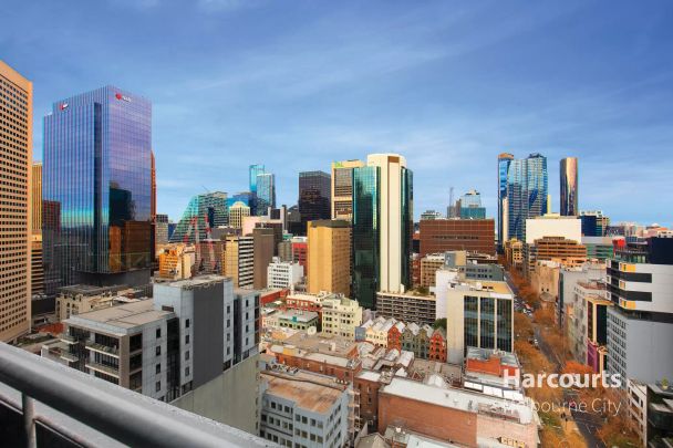 Unbeatable views & Excellent Location - Photo 1
