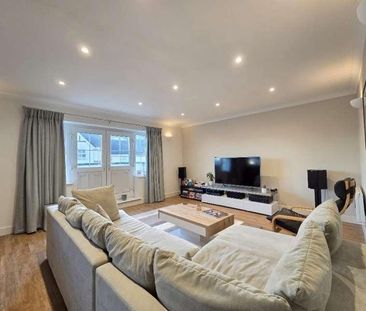 Newlands Close, Hagley, Stourbridge, West Midlands, DY9 - Photo 3