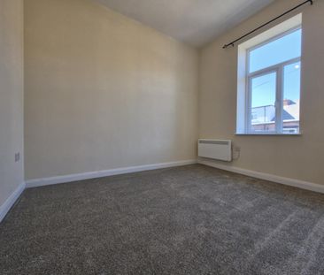 1 bedroom Flat To Let - Photo 5