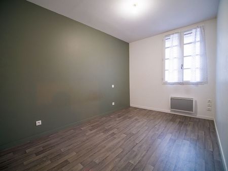 Location Appartement 4 pièces 87m² - Photo 5