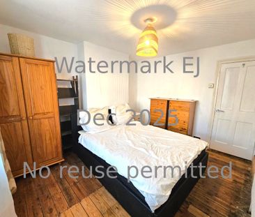 2 Bed Terraced House, Stock Street, E13 - Photo 5