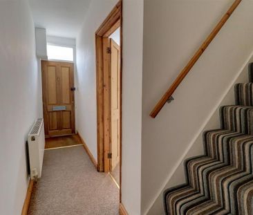 2 bedroom terraced house to rent - Photo 5