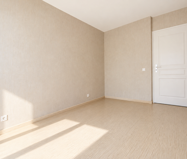 Location Appartement 3 pièces 69m² ANNECY 74000 - Photo 2