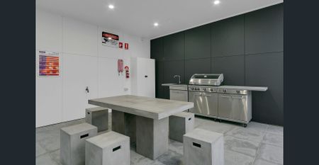 Three Bedrooms two bathrooms apartment unfurnished - Photo 5