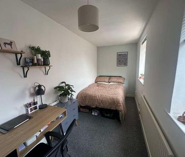 Bed Student House, LN5 - Photo 5