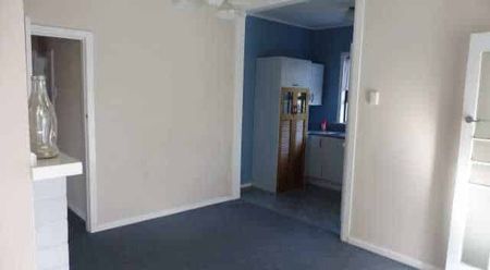 Home in Hamilton East - Photo 5