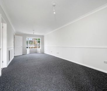 4 bedroom detached house to rent - Photo 2