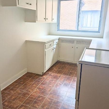 2 CH - 1 SDB - Montréal - $1,350 /mo - Photo 4