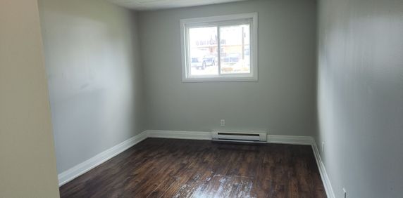 For Lease - 8800 Willoughby Drive Unit# 107, Niagara Falls, Ontario - Photo 2