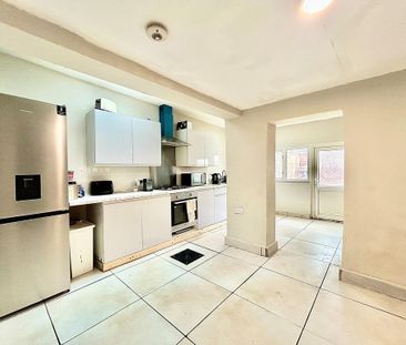 4 bedroom house to rent - Photo 6