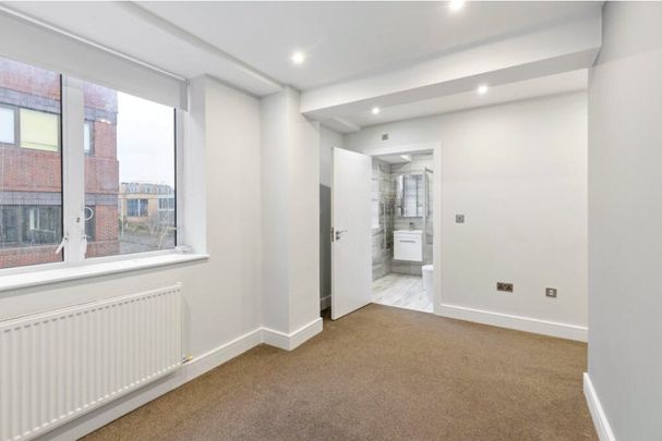 London Road, Bracknell, Berkshire, RG12 - Photo 1