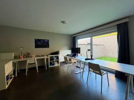 Gelijkvloers 2-slpk app met terras en garage in Alken - Photo 3