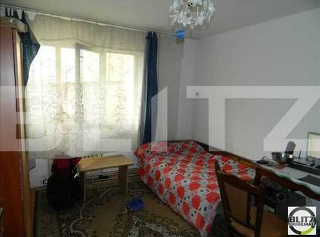 Apartament 2 camere, decomandat, 45 mp utili, mobilat drăguţ, zona Big - Photo 3